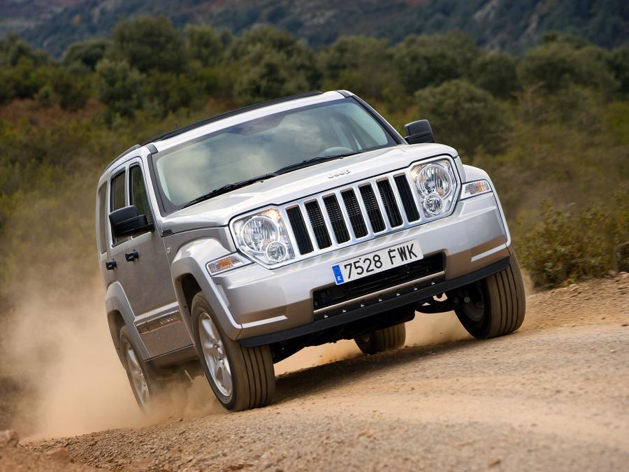  Jeep Cherokee Limited 3.7L (KK) 2007 года  (фото 14 из 31)